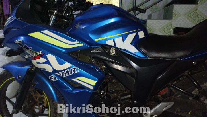 Suzuki Gixxer SF